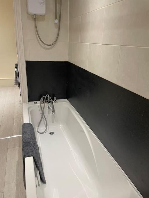 דירות Hurst Flat 3 Meadow View Cozy Getaway מראה חיצוני תמונה